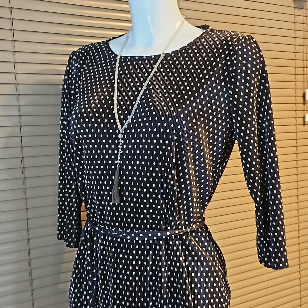 Flattering stretch chiffon type office top polka dot blouse will fit UK 12-14-16 - Picture 6 of 15